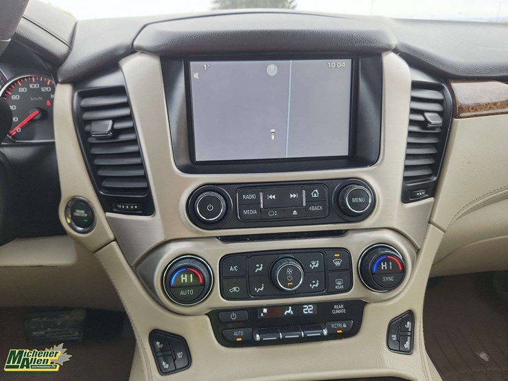 2015-gmc-yukon-denali-image-21