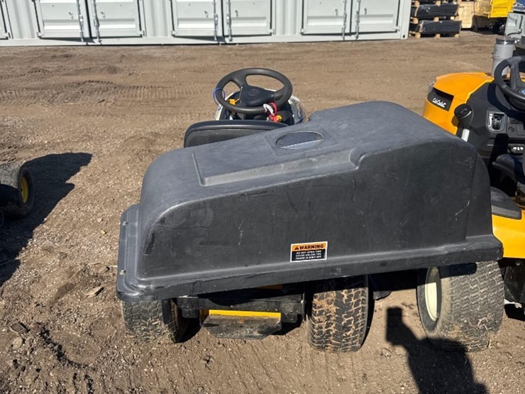 cub-cadet-1525-image-3