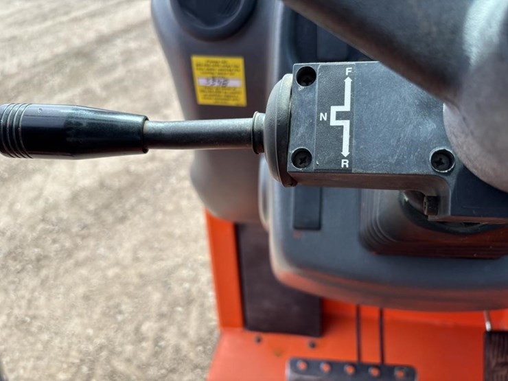 2017-jlg-g5-18a-image-24