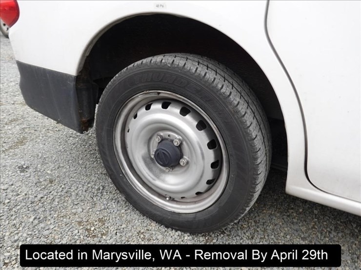 2017-nissan-nv200-image-12