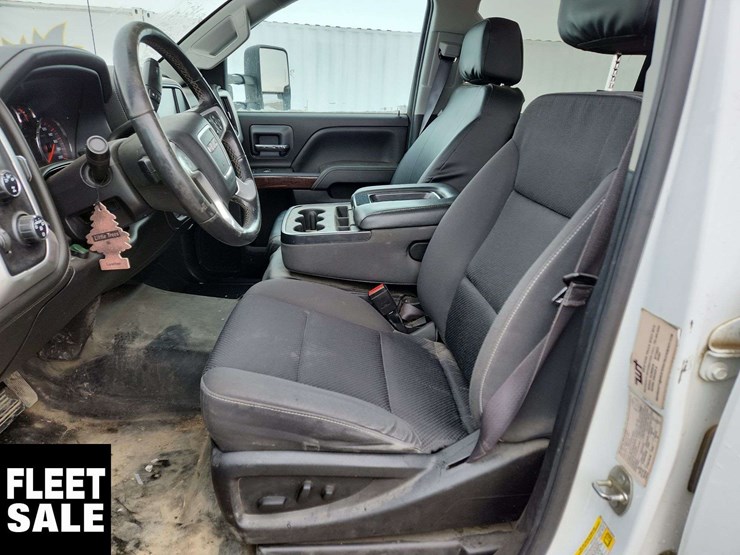 2016-gmc-sierra-3500hd-image-22