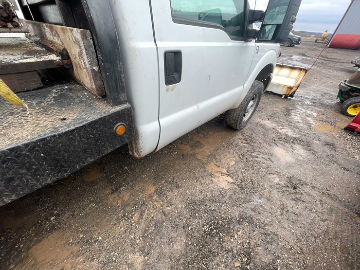 2013-ford-f350-image-30