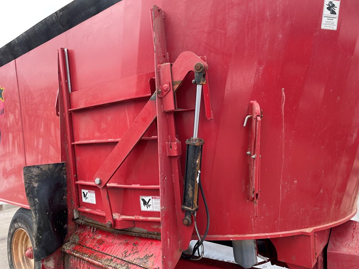 2021-meyer-f815-image-35