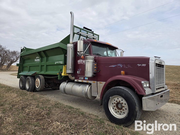 2000-freightliner-fld120-image-3