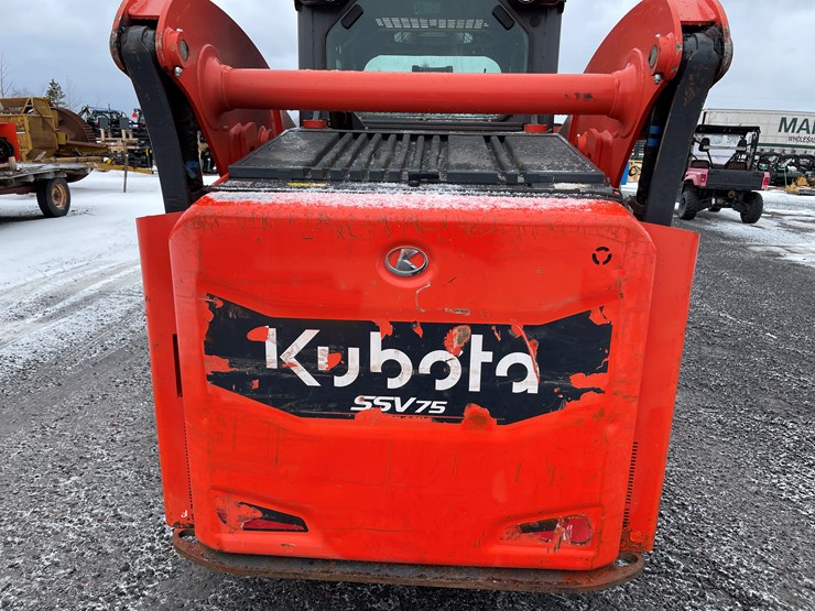 2022-kubota-ssv75-image-25