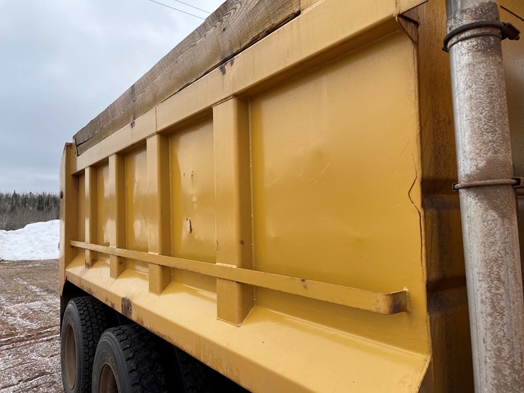 1991-international-4900-image-37