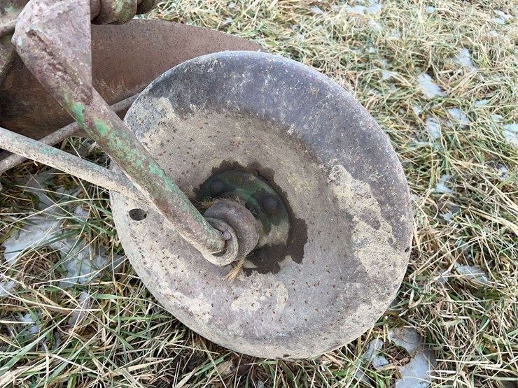 john-deere-four-bottom-plow-image-24