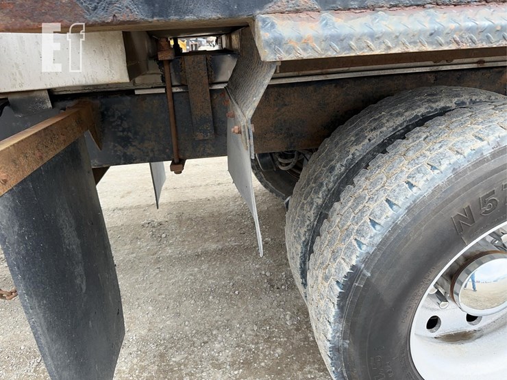 2003-kenworth-t800-image-11