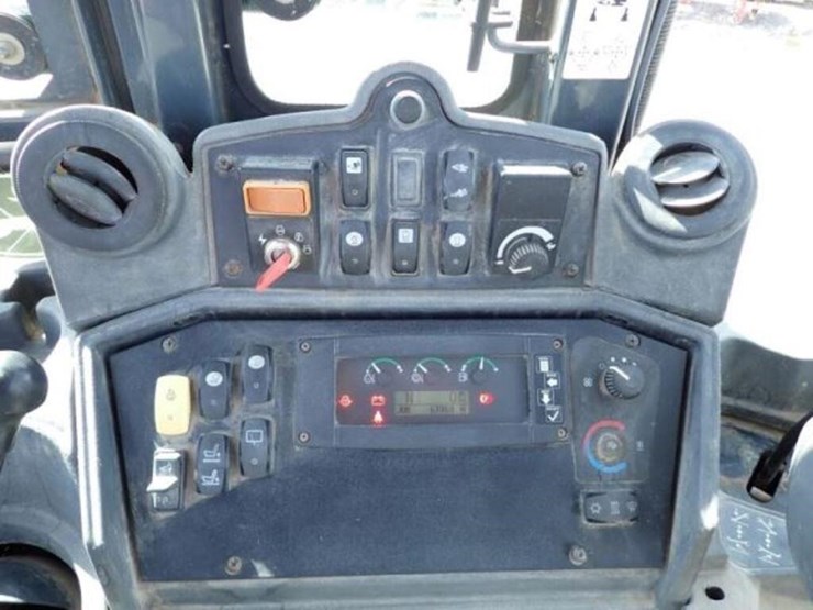 2009-deere-310sj-image-13