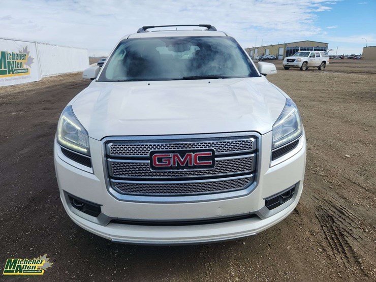 2014-gmc-acadia-denali-image-9