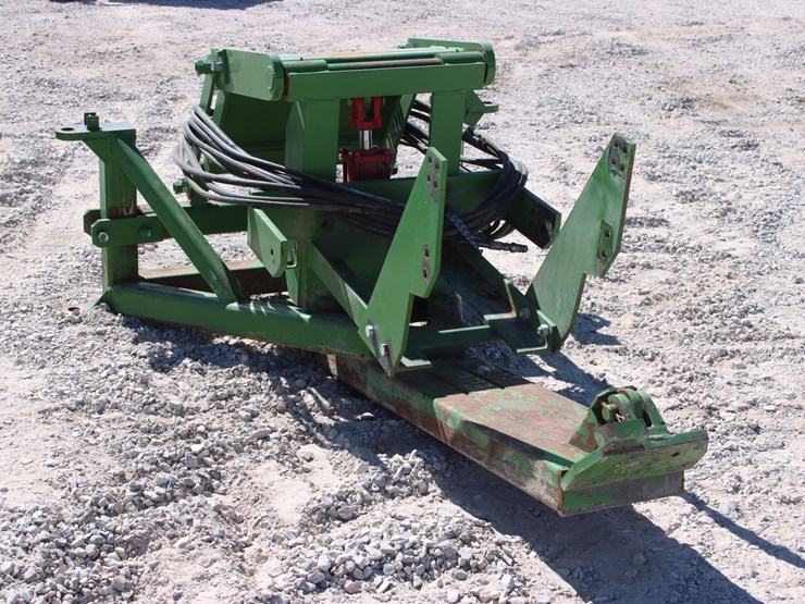 john-deere-8200-image-1