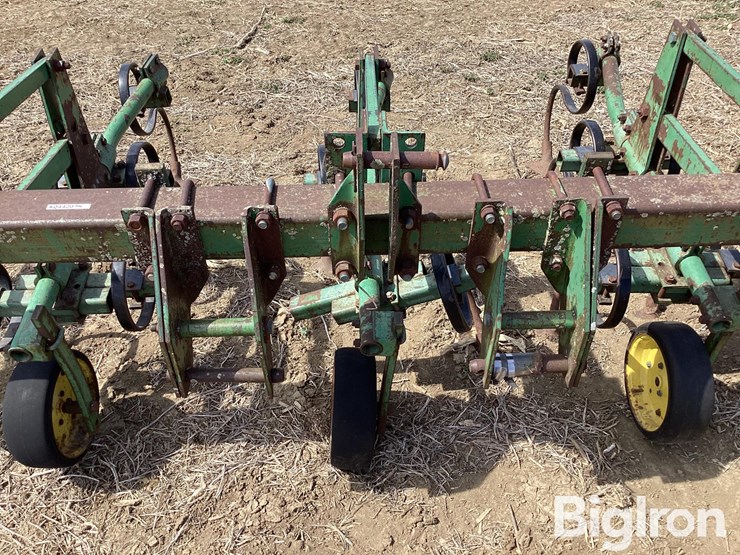 john-deere-6-image-9