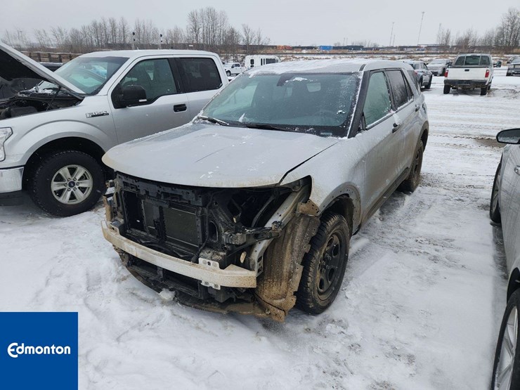 2020-ford-explorer-image-1