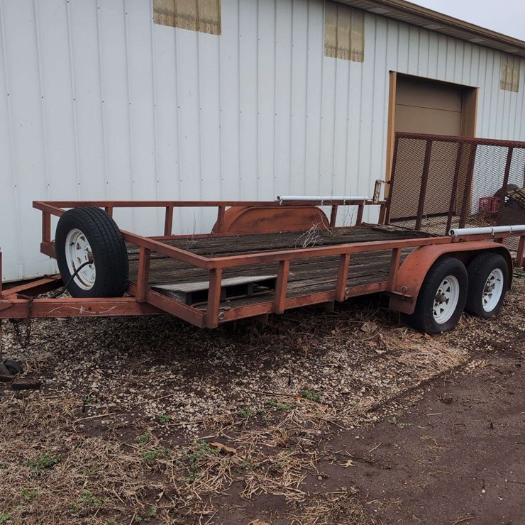 Utility Trailer with Gate and Spare Tire - NO TITLE - 16’ Long Deck