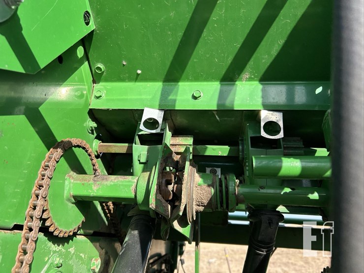 2004-john-deere-1590-image-42