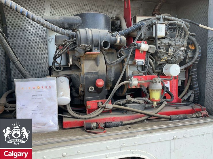 2012-international-durastar-4300-image-29