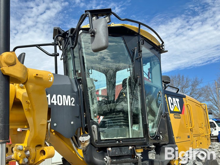 2013-caterpillar-140m2-vhp-plus-image-16