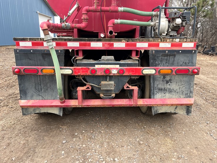 #216-•-1992-freightliner-water-truck-(has-mn-title)-(mora,-mn)-image-47