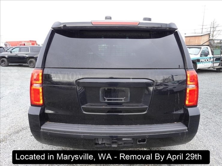 2017-chevrolet-tahoe-image-23