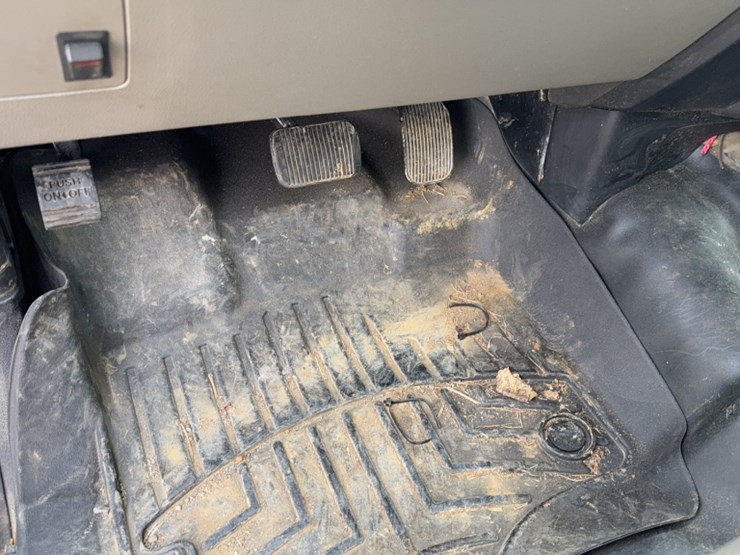 2015-ford-f150-image-21