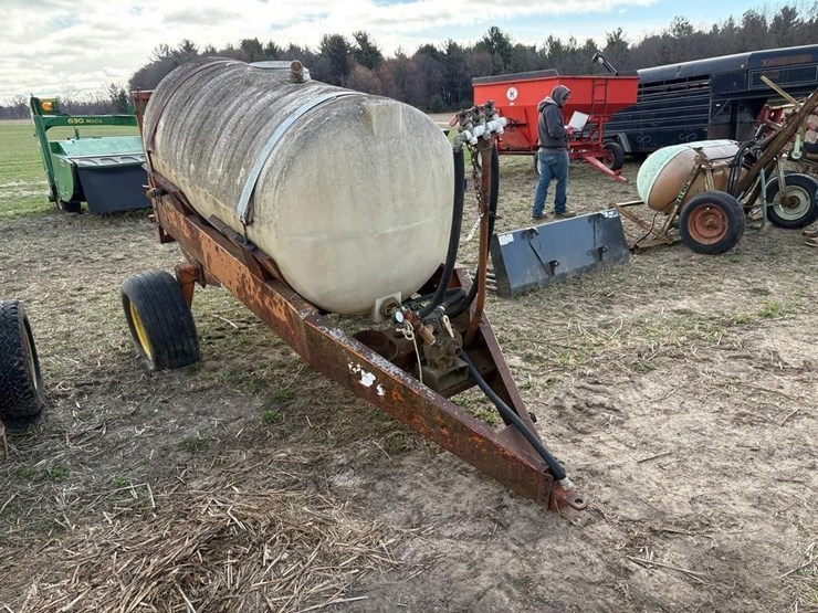 500gal-tank-on-trailer-image-4