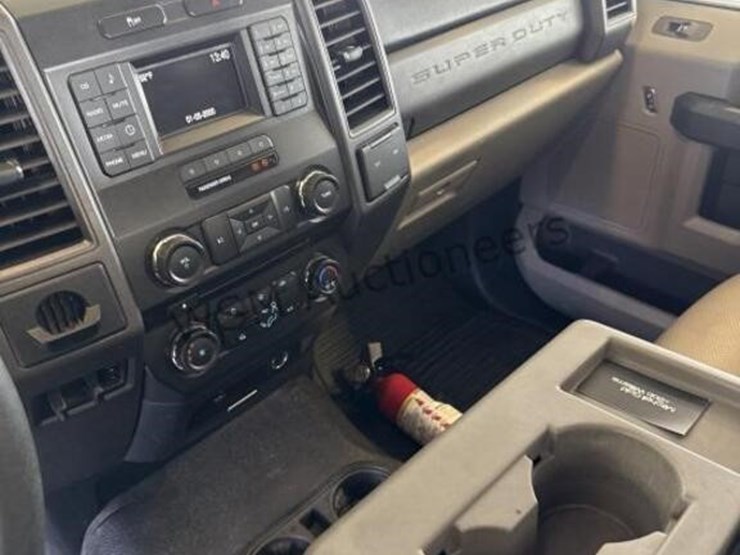 2017-ford-f250-image-21