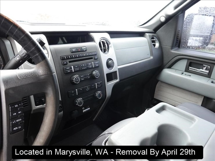 2014-ford-f150-xl-image-11