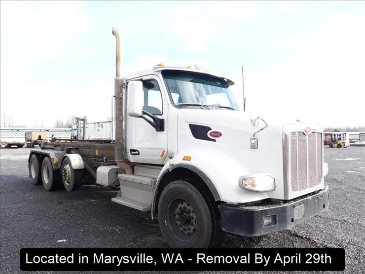 2015-peterbilt-567-image-31