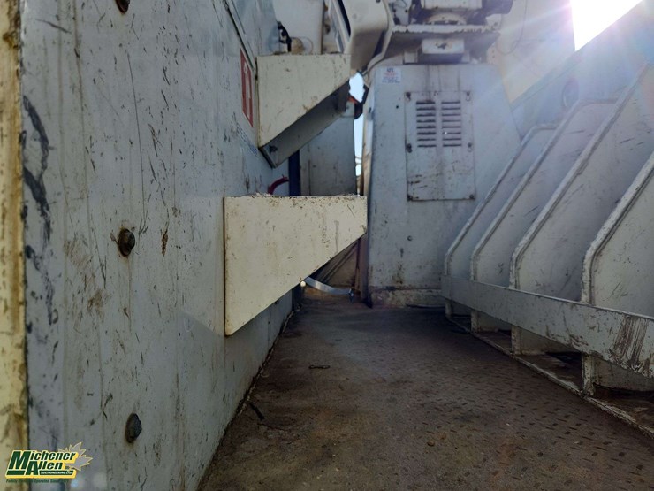 2006-international-durastar-4300-image-45