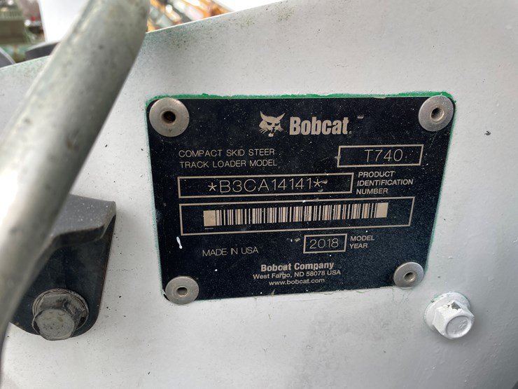 2018-bobcat-t740-image-9