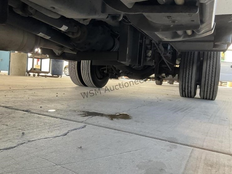 2017-ford-f550-image-26