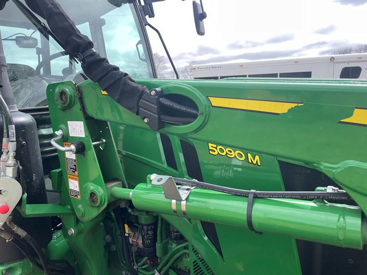 2019-john-deere-5090m-image-15