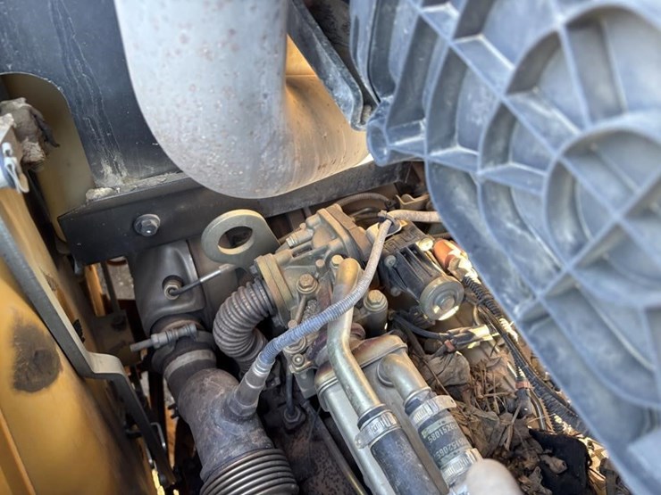 caterpillar-415f2-il-image-51