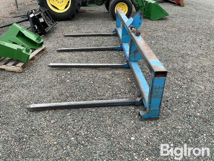 bohnert-3-pt-bale-carrier-image-8