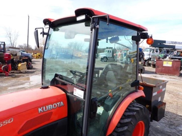 2017-kubota-b2650hsd-image-21