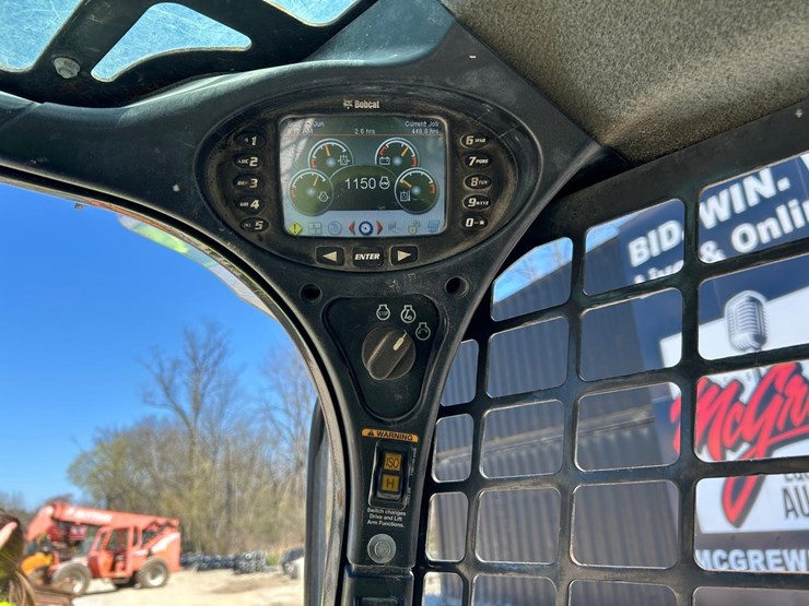 2020-bobcat-t595-image-22