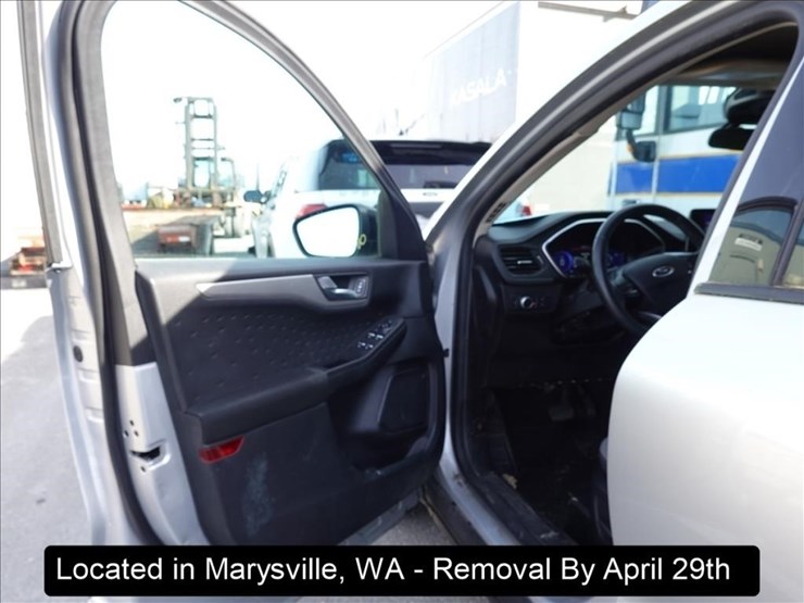 2020-ford-escape-image-2