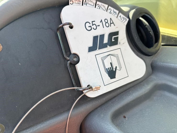 2017-jlg-g5-18a-image-27