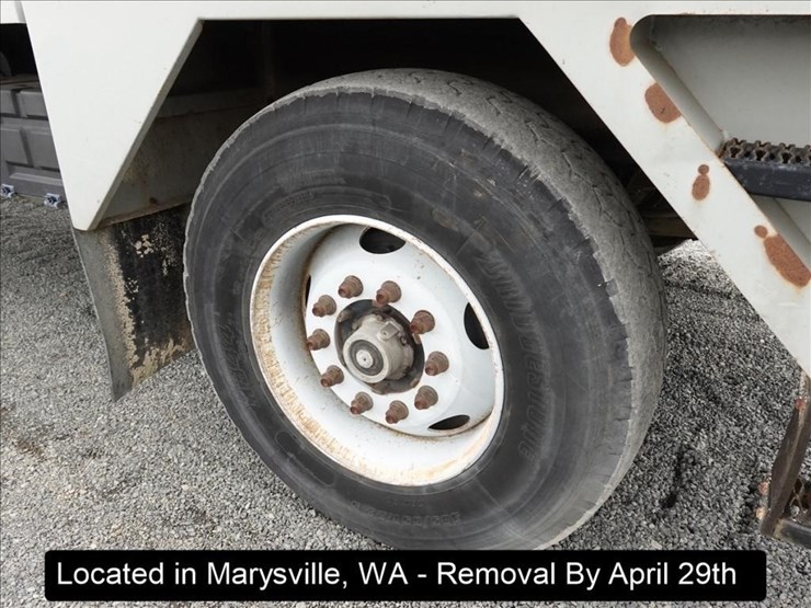 2009-gradall-xl3100-image-24