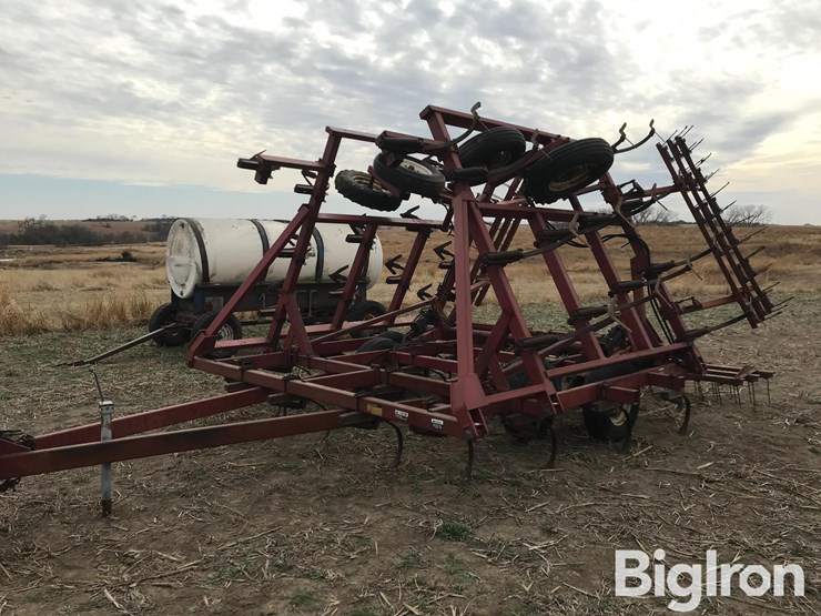 international-4600-image-1