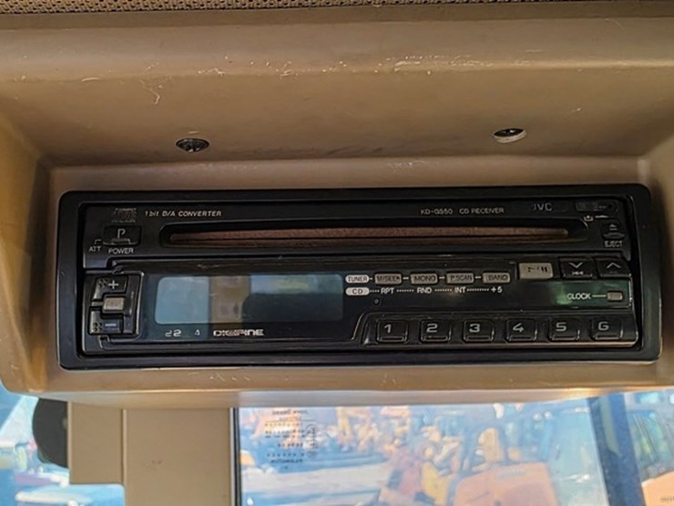 2002-john-deere-6410-image-70