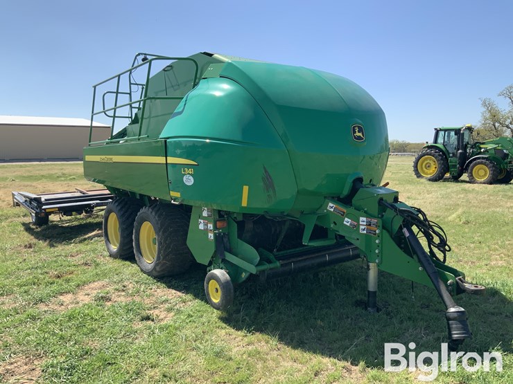 2019-john-deere-l341-image-3