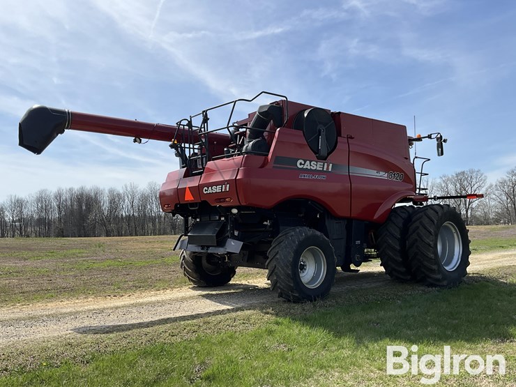 2012-case-ih-8120-image-5
