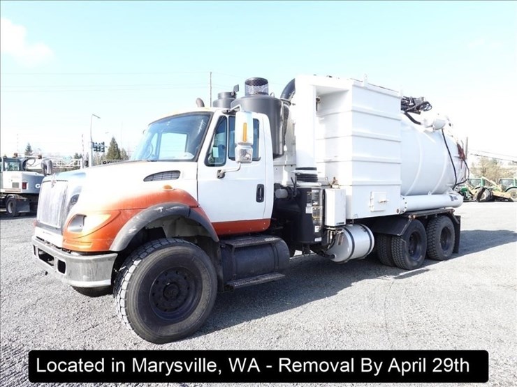 2005-international-7600-image-1