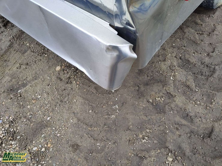 2003-chevrolet-silverado-2500-image-29