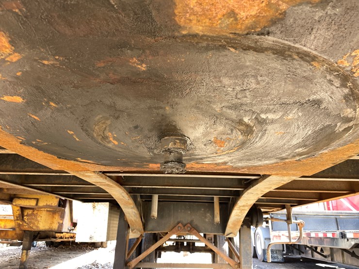 #2504-•-1970-fontaine-hot-asphalt-tanker-trailer-(has-mn-trailer)-(ham-lake,-mn)-image-24