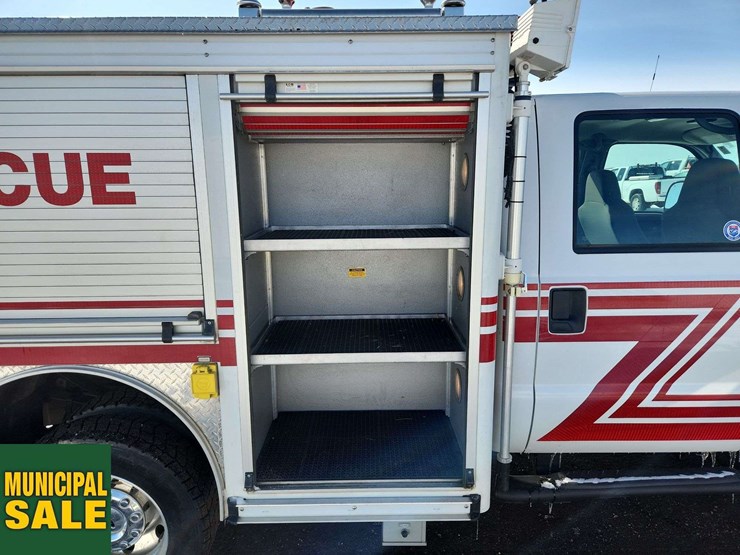 2005-ford-f550-image-30