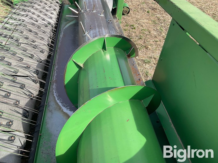 john-deere-212-image-18