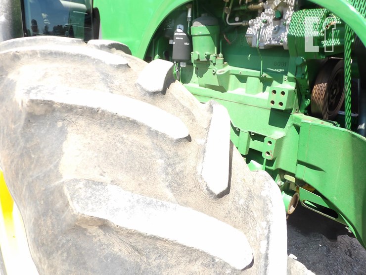 john-deere-8220-image-10