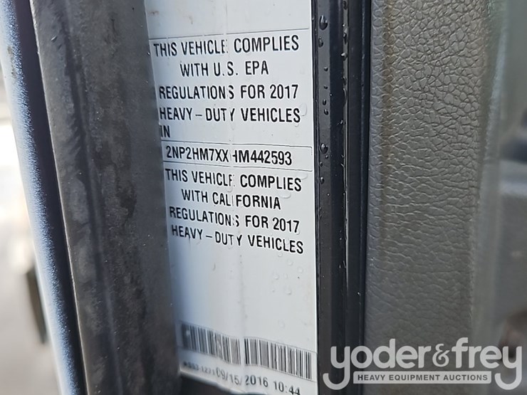 2017-peterbilt-337-image-36